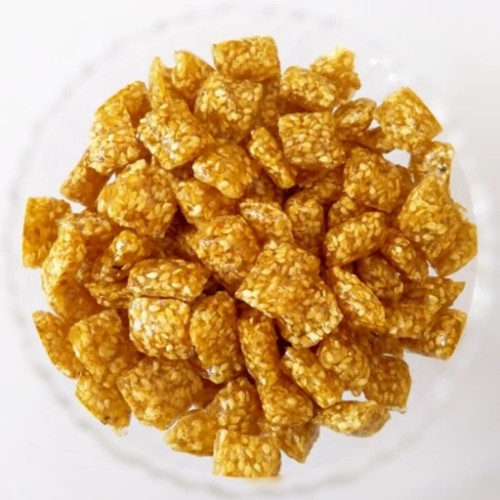 آبنبات کنجدی