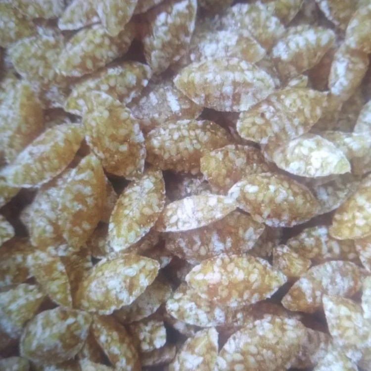 آبنبات کنجدی